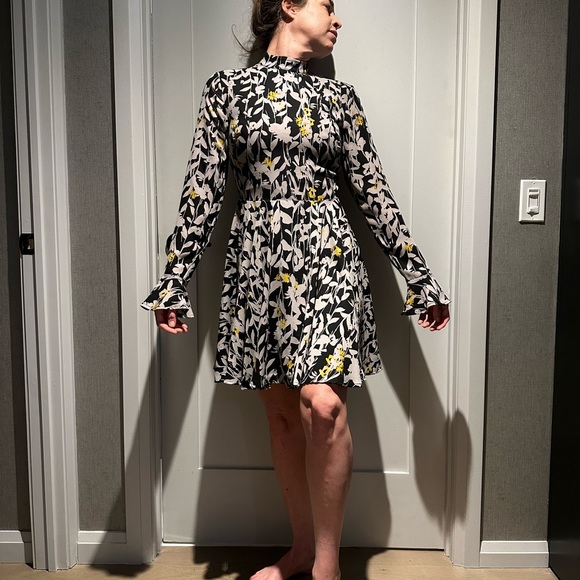 Guess by Marciano dress - Picture 4 of 4